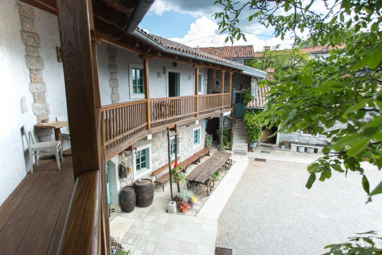 Apartments Valentinus 1800 塞扎纳 外观 照片